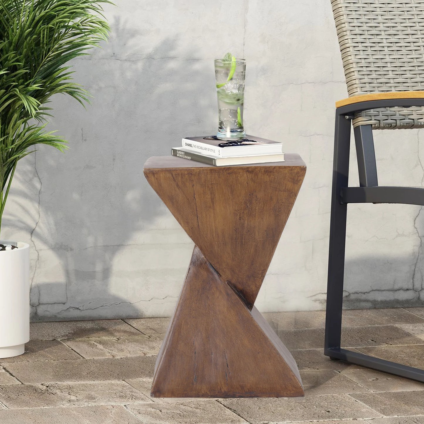 Wisfor Lightweight Concrete Triangle Side Table Indoor Outdoor